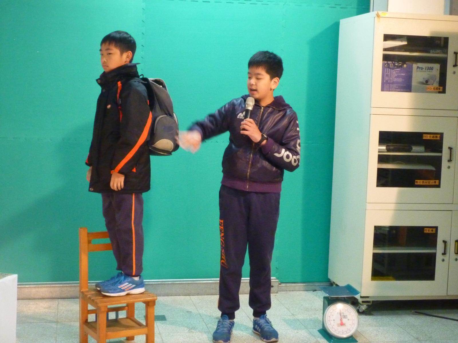 書包減重宣導，開新視窗